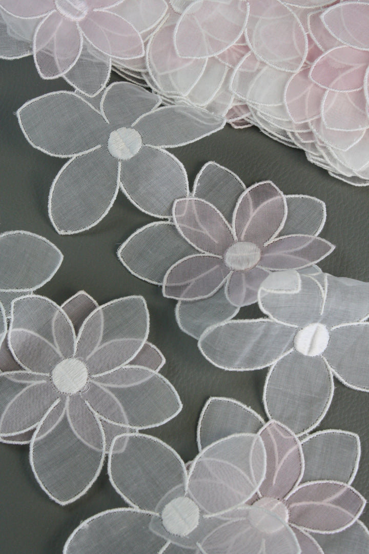 #65 Archival Italian Lace Appliqué - 10cm | Blush
