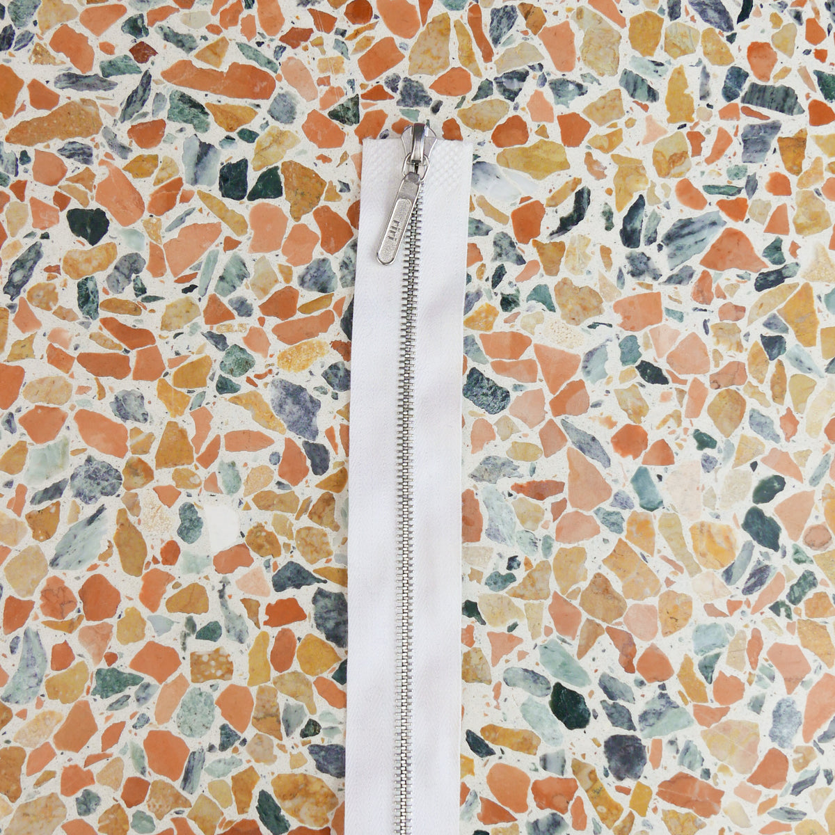 Riri 44cm Double-Ended Zip | Off-White – Drapers Fabrics