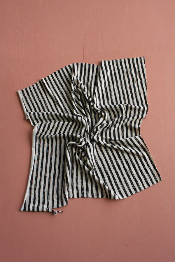 Abigail - Printed Viscose Knit | B&W Remnant (1.8M)