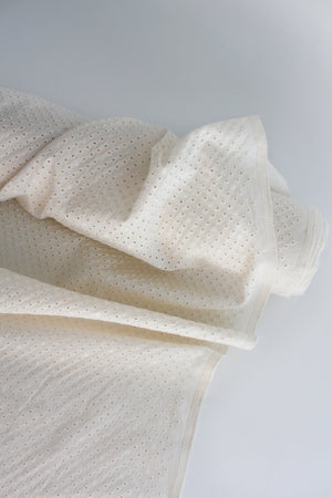 Lois - Broderie Anglaise | Alabaster
