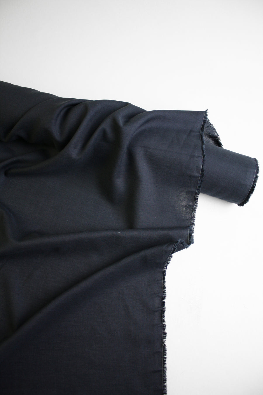 Emi - Slubbed Linen Voile | Midnight #7 (LAST CUT - 3.5M)