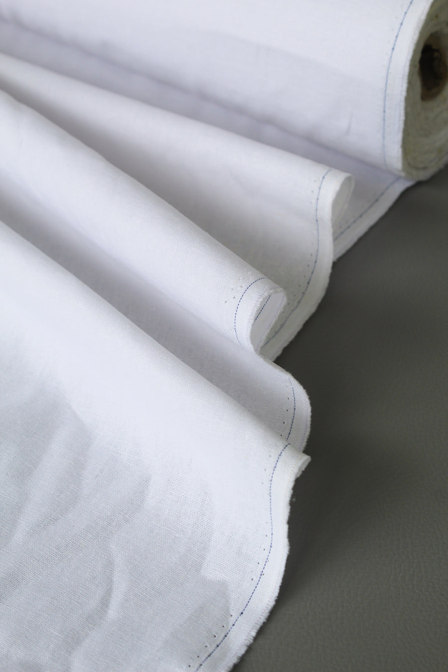 Manzoni - Heavy Weight Linen | True White (LAST CUT - 1.8M)