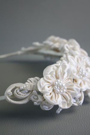 Vintage Pearl Embellished Head Piece #15