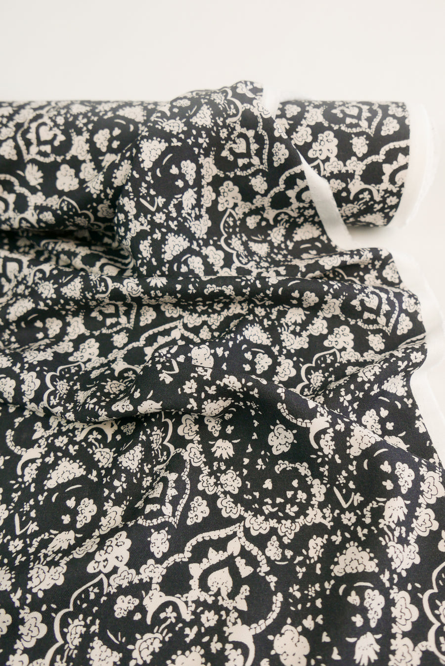 Linette - Printed Viscose Twill | Paisley