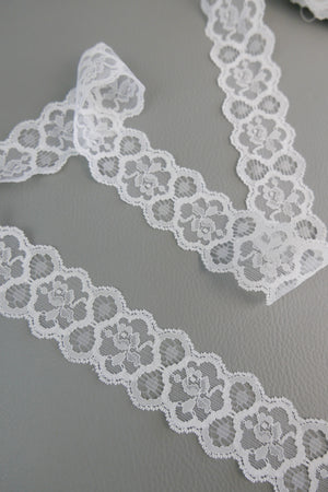 #68 Archival Dutch Chantilly Lace - 4cm | White