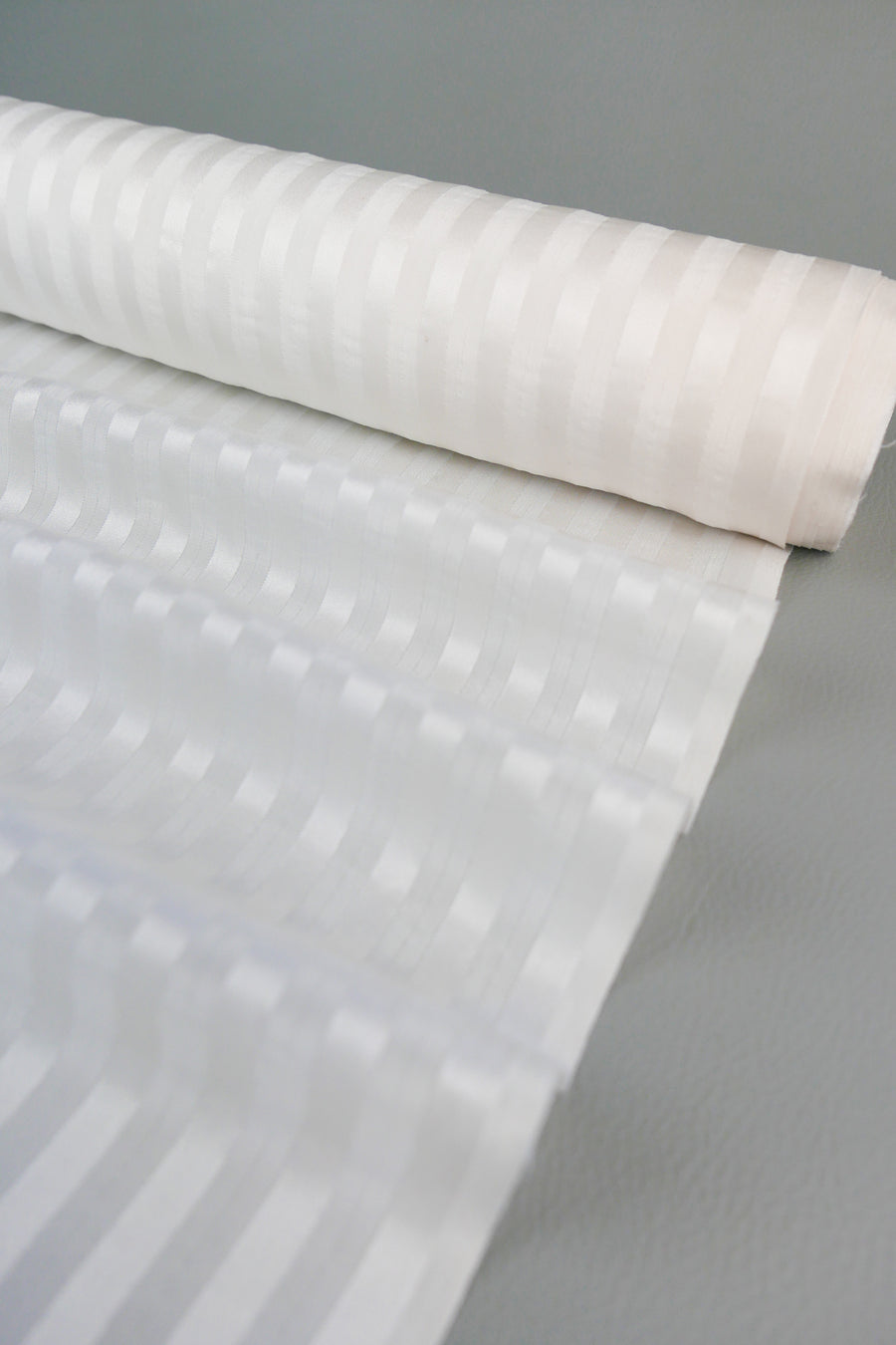 Ex-Designer Silk Self-Stripe | Off-White Lurex (LAST CUT - 2.2M)