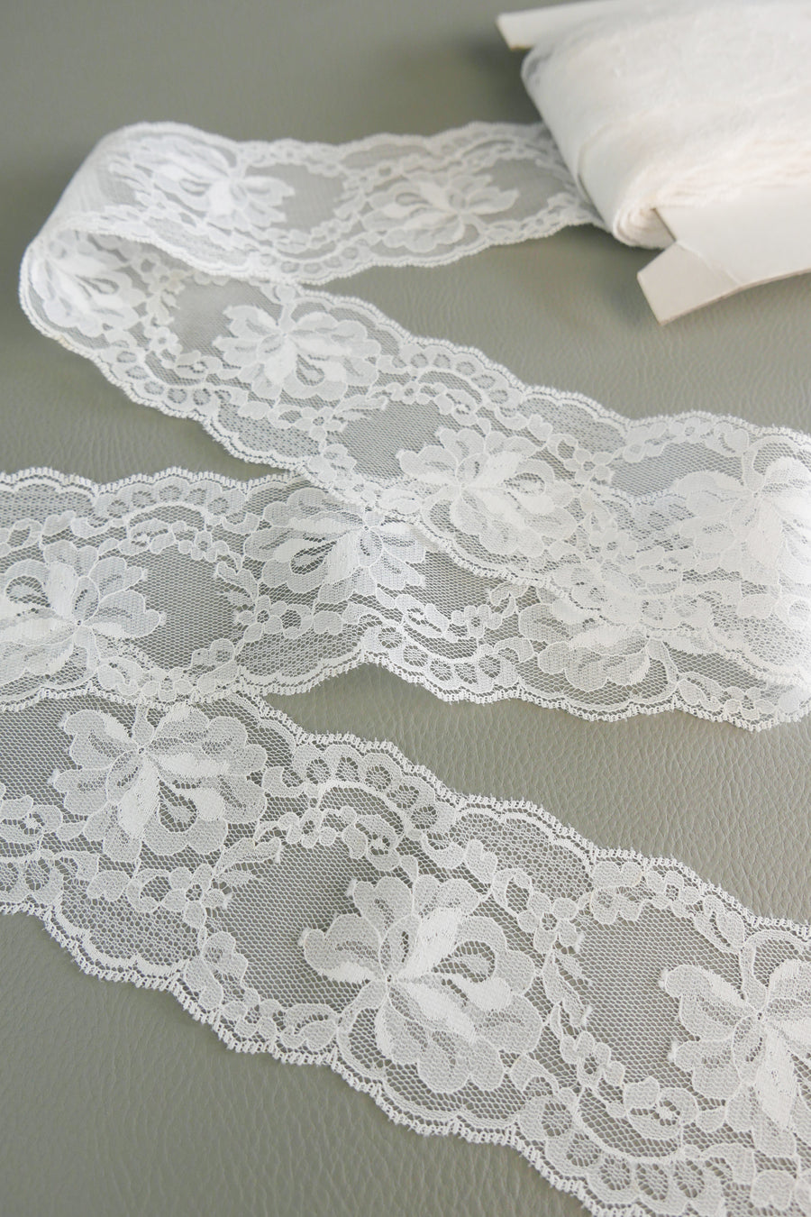 #75 Archival Dutch Chantilly Lace - 7.5cm | Off-White