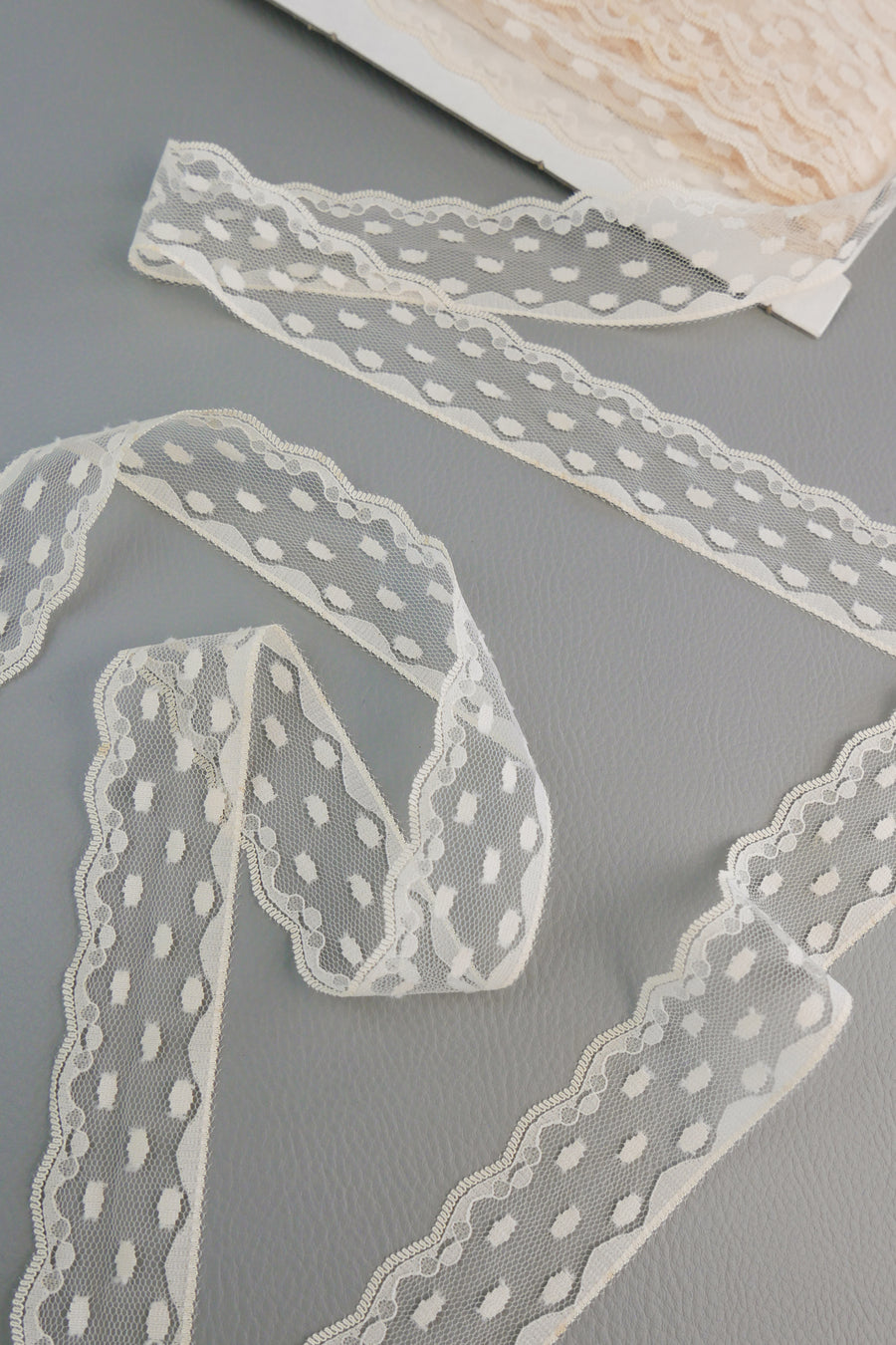 #73 Archival Dutch Chantilly Lace - 3.5cm | Cream