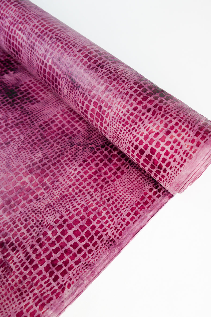 Aguilera - Crocodile Faux Suede | Magenta
