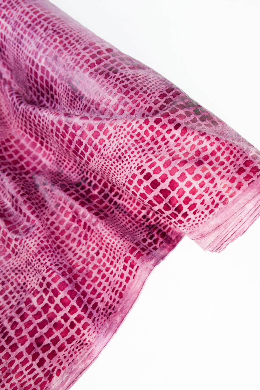 Aguilera - Crocodile Faux Suede | Magenta