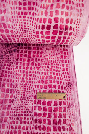Aguilera - Crocodile Faux Suede | Magenta