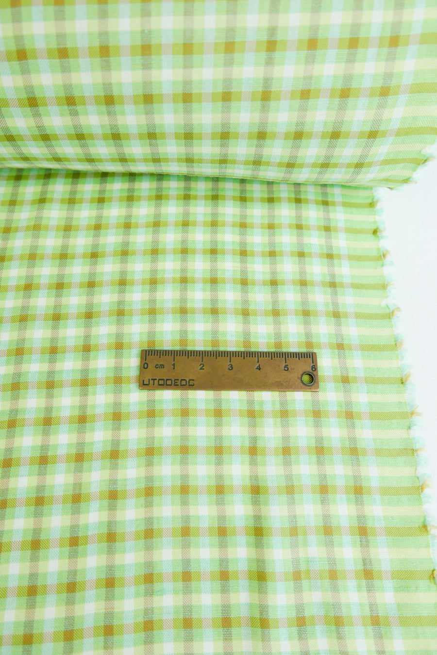 Viker - European Linen Seersucker | Lime