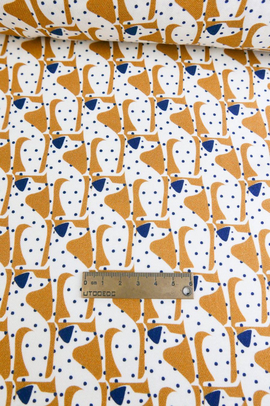 Cagna - Printed Viscose Twill | Biscuit