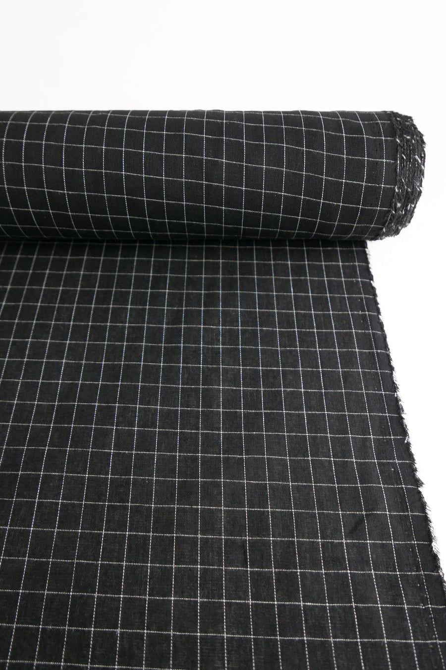 Baxter - Embroidered Linen Windowpane Check | B&W