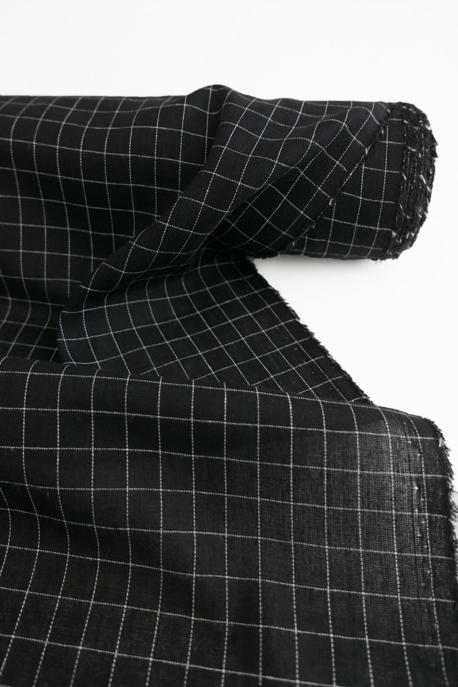 Baxter - Embroidered Linen Windowpane Check | B&W