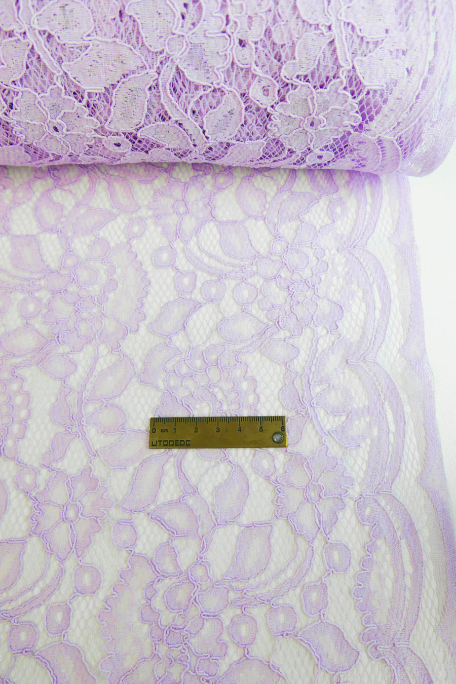 Dita Lace - Alençon lace | Wisteria