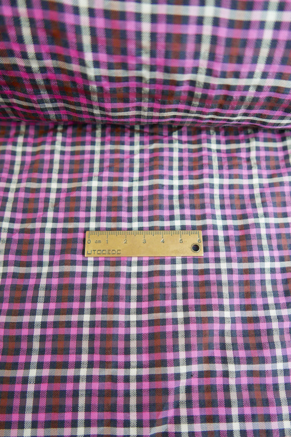 Viker - European Linen Seersucker | Magenta