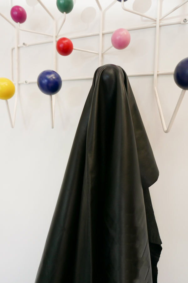 Italian Lamb Hide | Noir