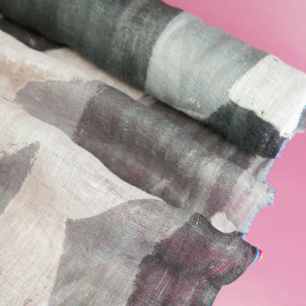 Wynter - Screen-Printed Linen | Pebble