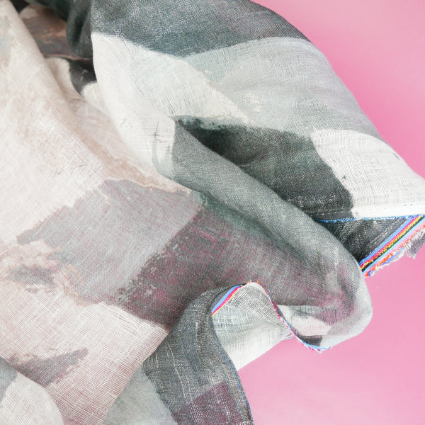 Wynter - Screen-Printed Linen | Pebble