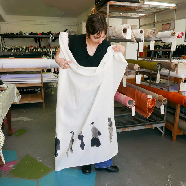 Lady - Border Print Linen | Grey Lady