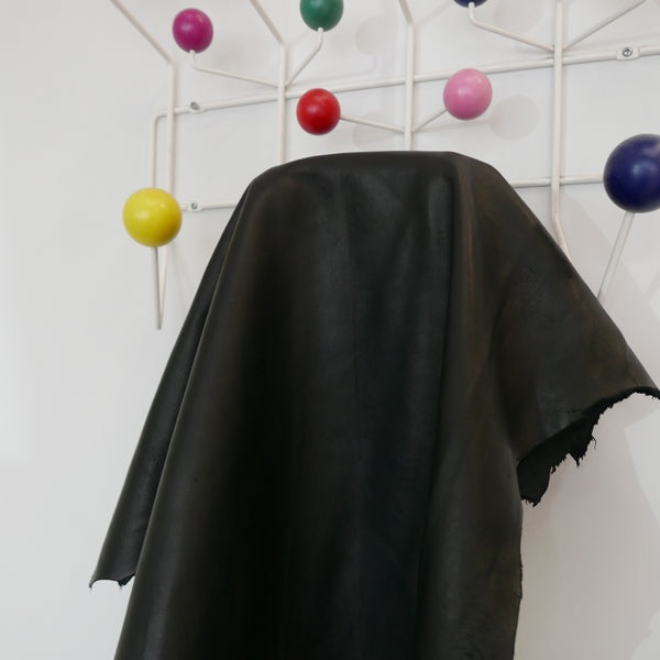 New Zealand Lamb Leather Hide | Black