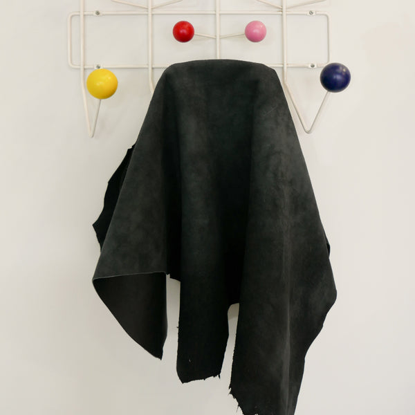 New Zealand Lamb Leather Hide | Black