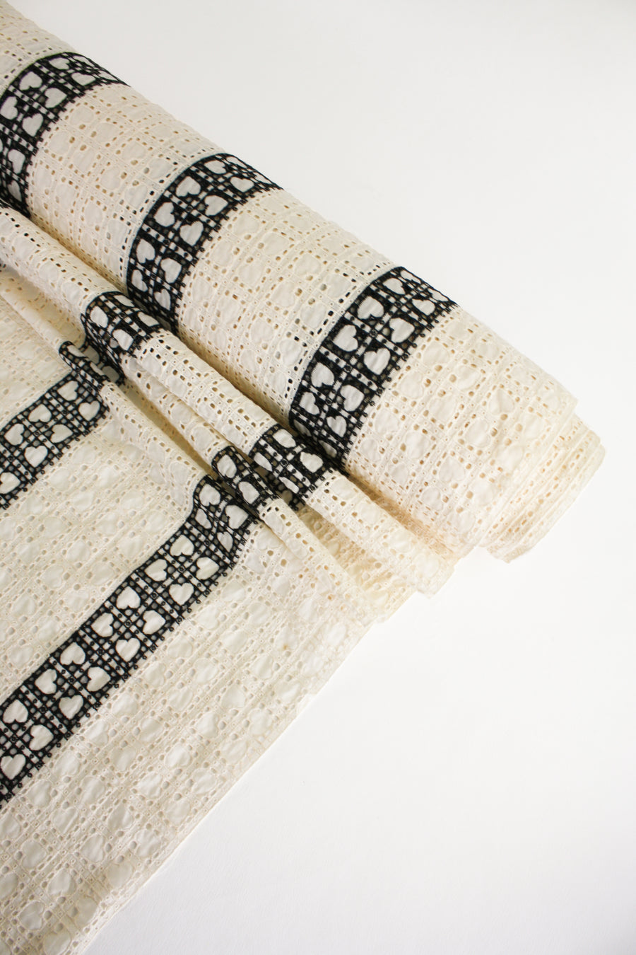 Amore - Broderie Anglaise | Cream
