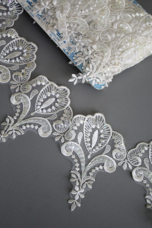 #6 Archival French Embroidered Lace - 15cm | Eggshell