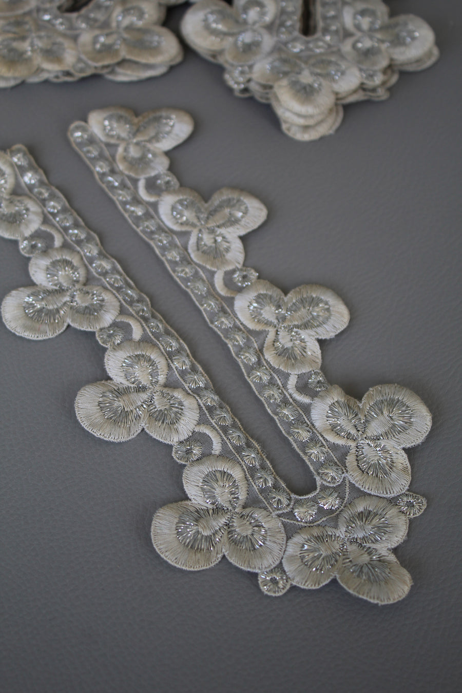 #7 Archival French Lace Appliqué - 23cm | Silver