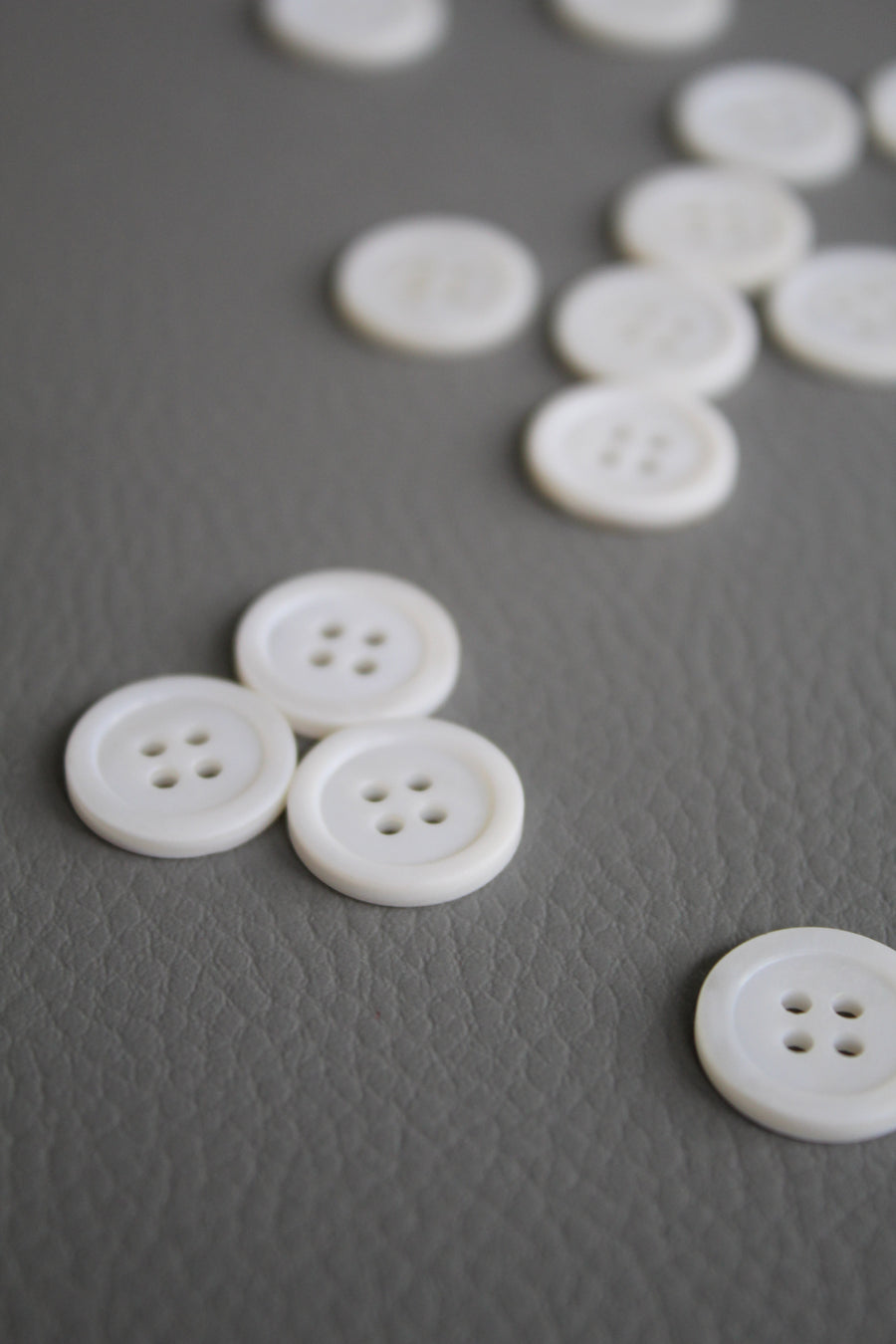 Mussel Shell Buttons | White 16MM