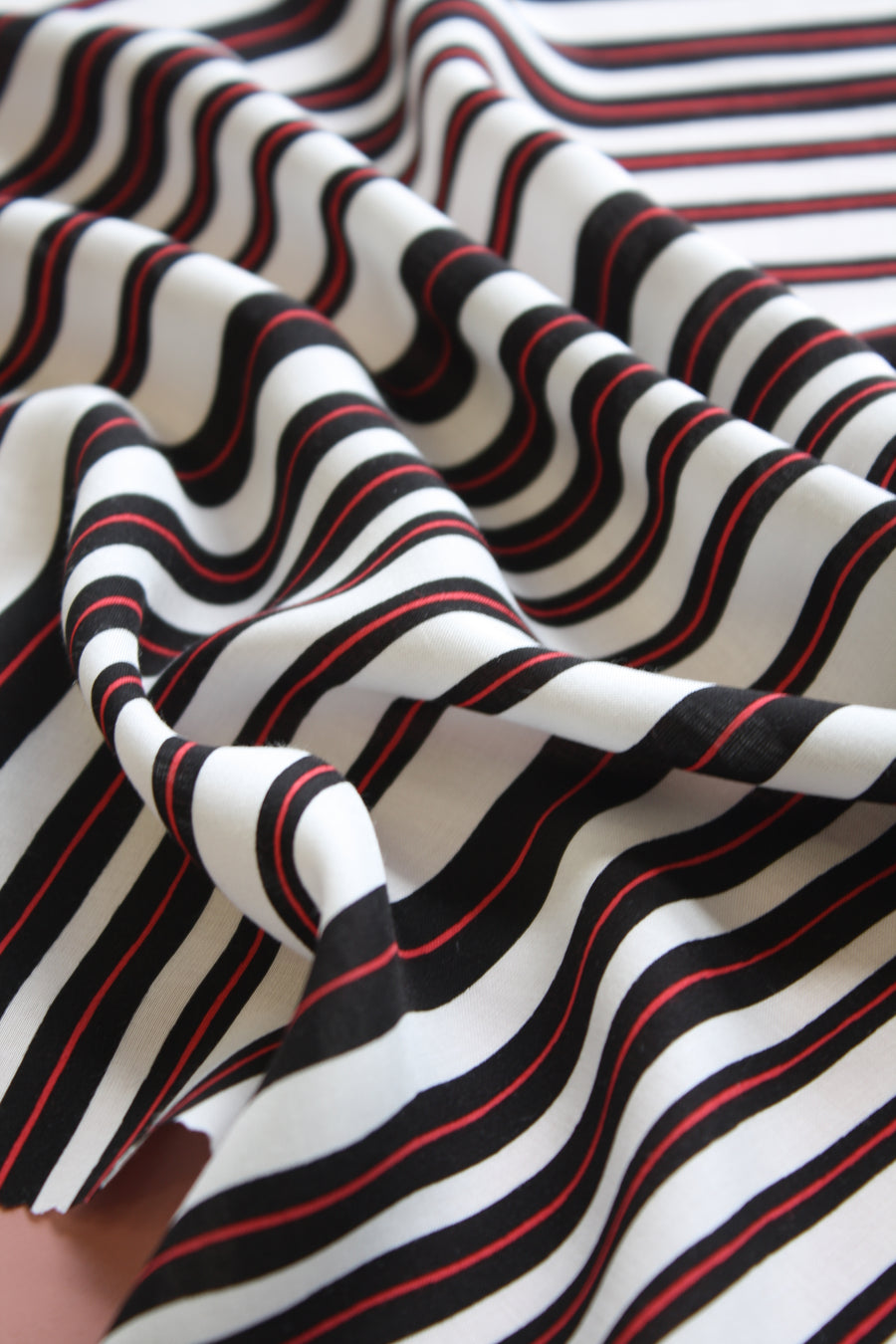 Taylor - Printed Viscose | Black Stripe