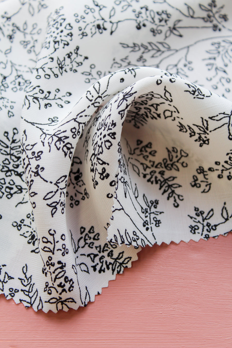 Bonnie - Printed Viscose | Dalmation